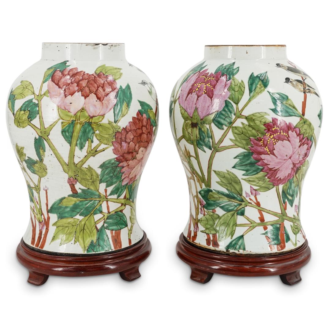 Pair Of 19th Century Chinese Famille Rose Vases (1 of 9)