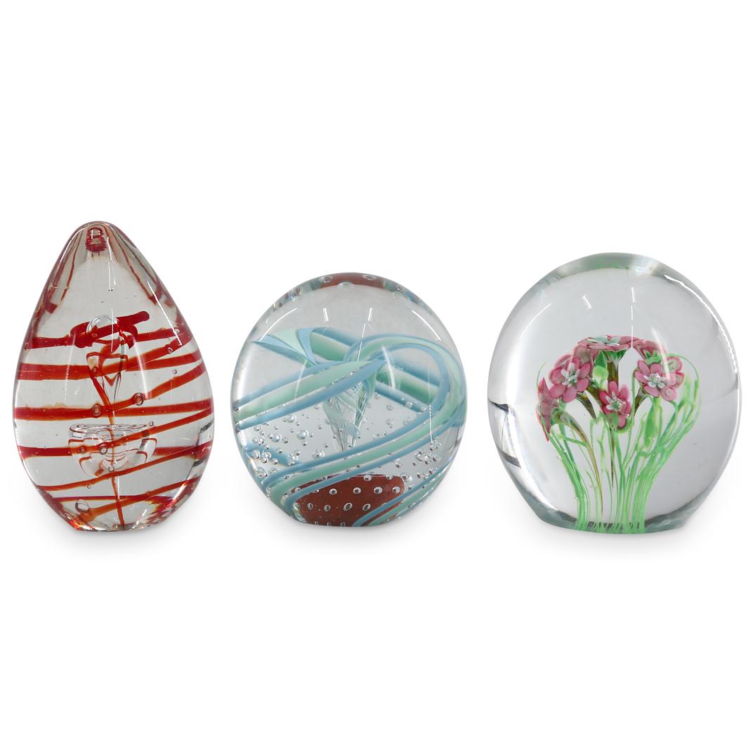 (3 Pc) Murano And Art Glass Paperweights (1 of 4)