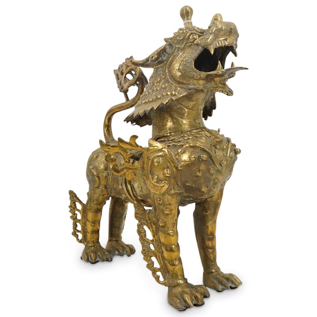 Thai Bronze Guardian Foo Lion Sculpture (1 of 8)