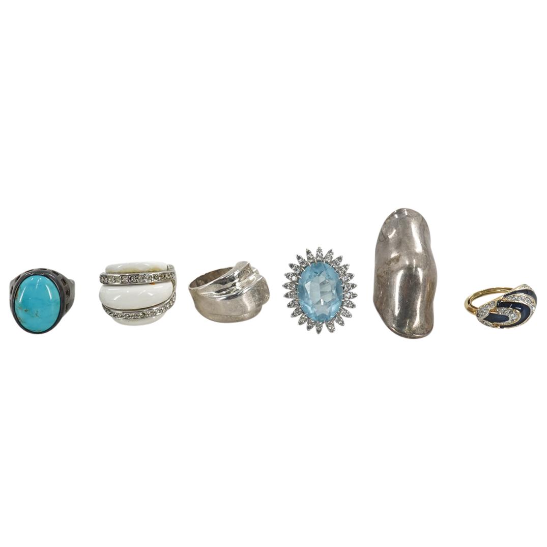 (6 Pc) Assorted Rings Grouping Set (1 of 7)