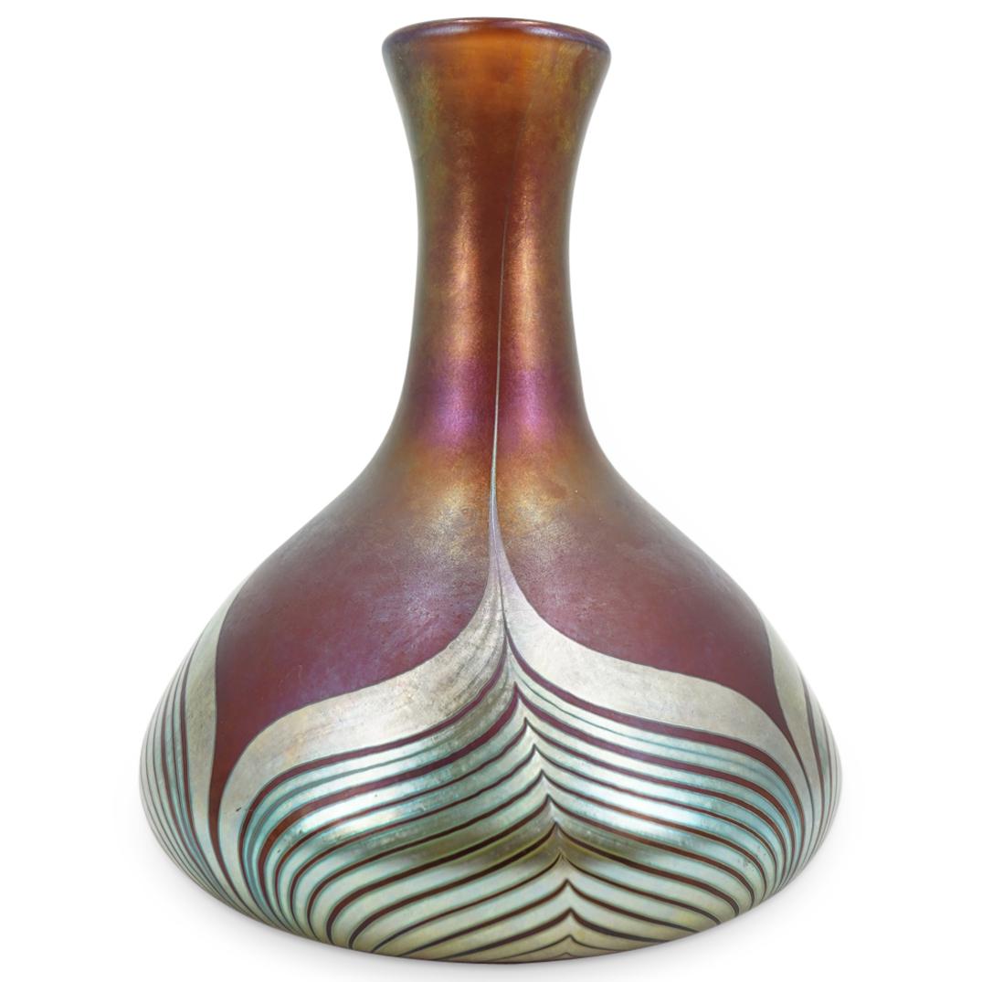 Correia Iridescent Pulled Feather Art Glass Vase (1 of 6)