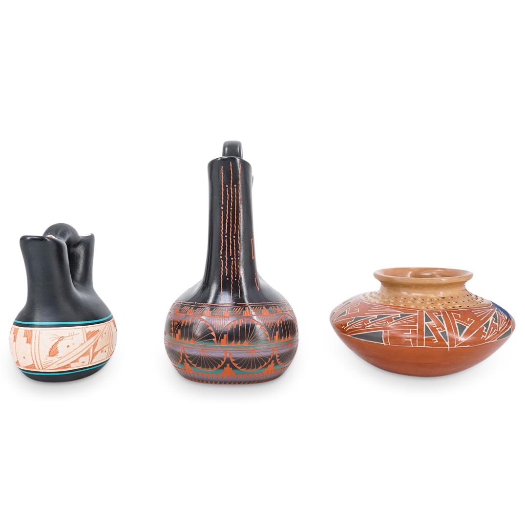 (3 Pc) Pueblo Native American Tribe Ceramics (1 of 14)