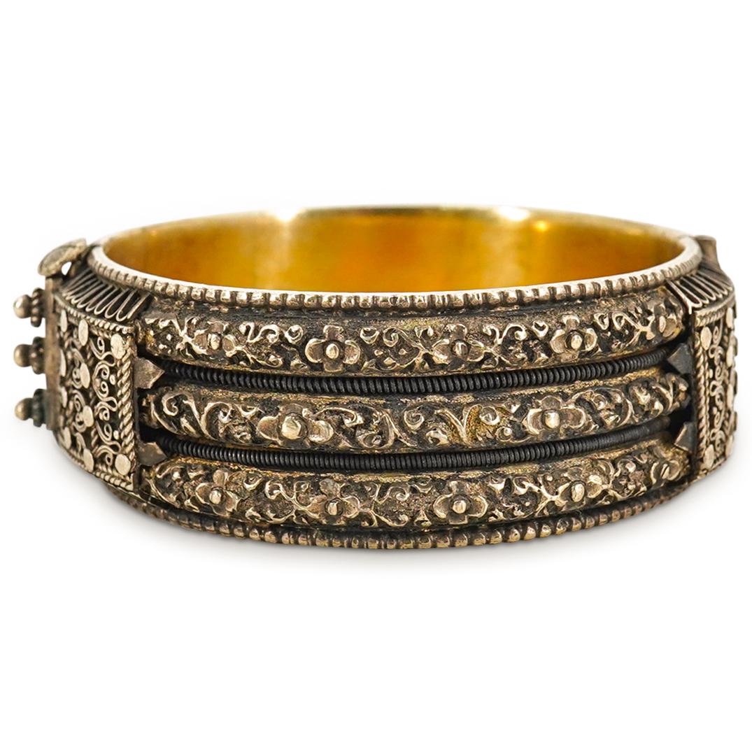 Antique Bedouin Silver Cuff Bracelet (1 of 3)