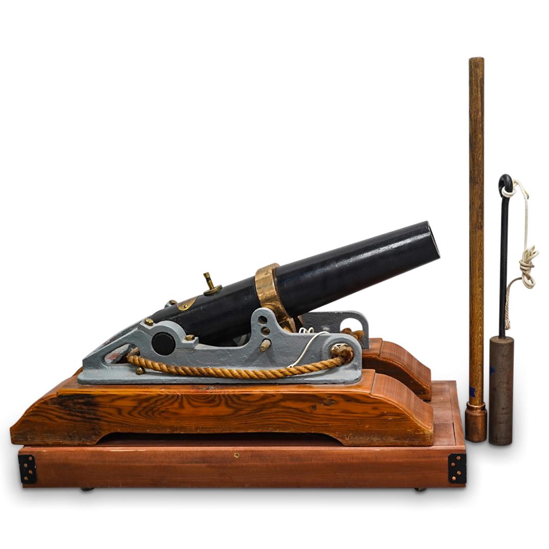Antique WWII Sculler Safety Corp Line Launching Lyle Cannon (1 of 9)
