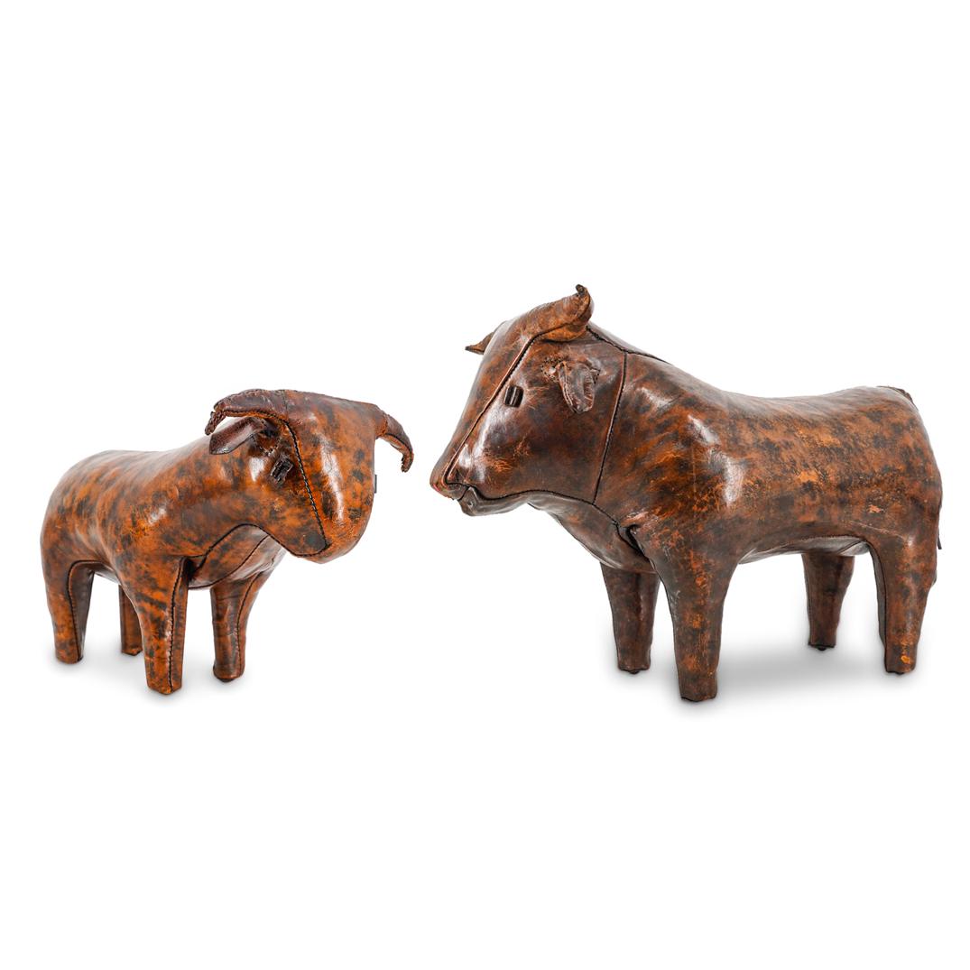 (2 Pc) Omersa Abercrombie & Fitch Leather Bull Footstools (1 of 17)