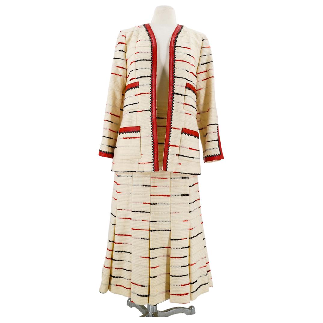 Chanel Boutique Wool Blazer & Skirt Set 90s (1 of 12)