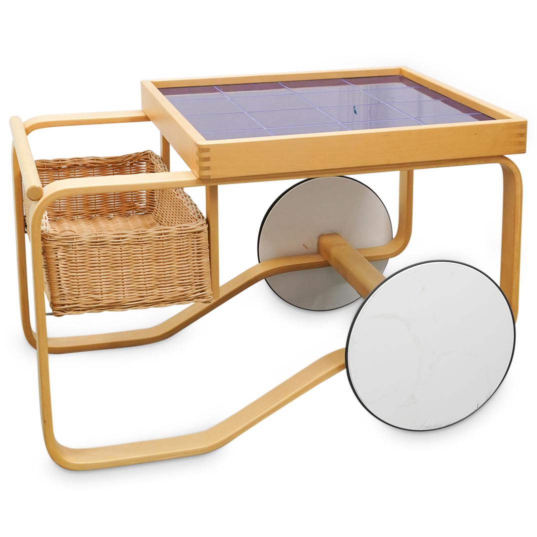 Alvar Aalto (1898-1976) Tea Trolley 900 (1 of 6)