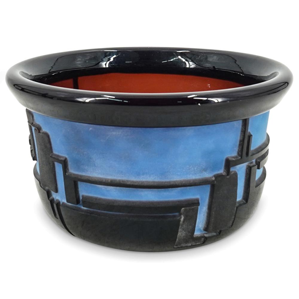 Orient & Flume Art Glass Bowl: DESCRIPTION: Orient & Flume art glass bowl in a tone lavender and amethyst color, Marked on the bottom Orient & Flume 1983 and signed Shiva on the side.CIRCA: 1983ORIGIN: USADIMENSIONS: H: 4.5" & 7.5"