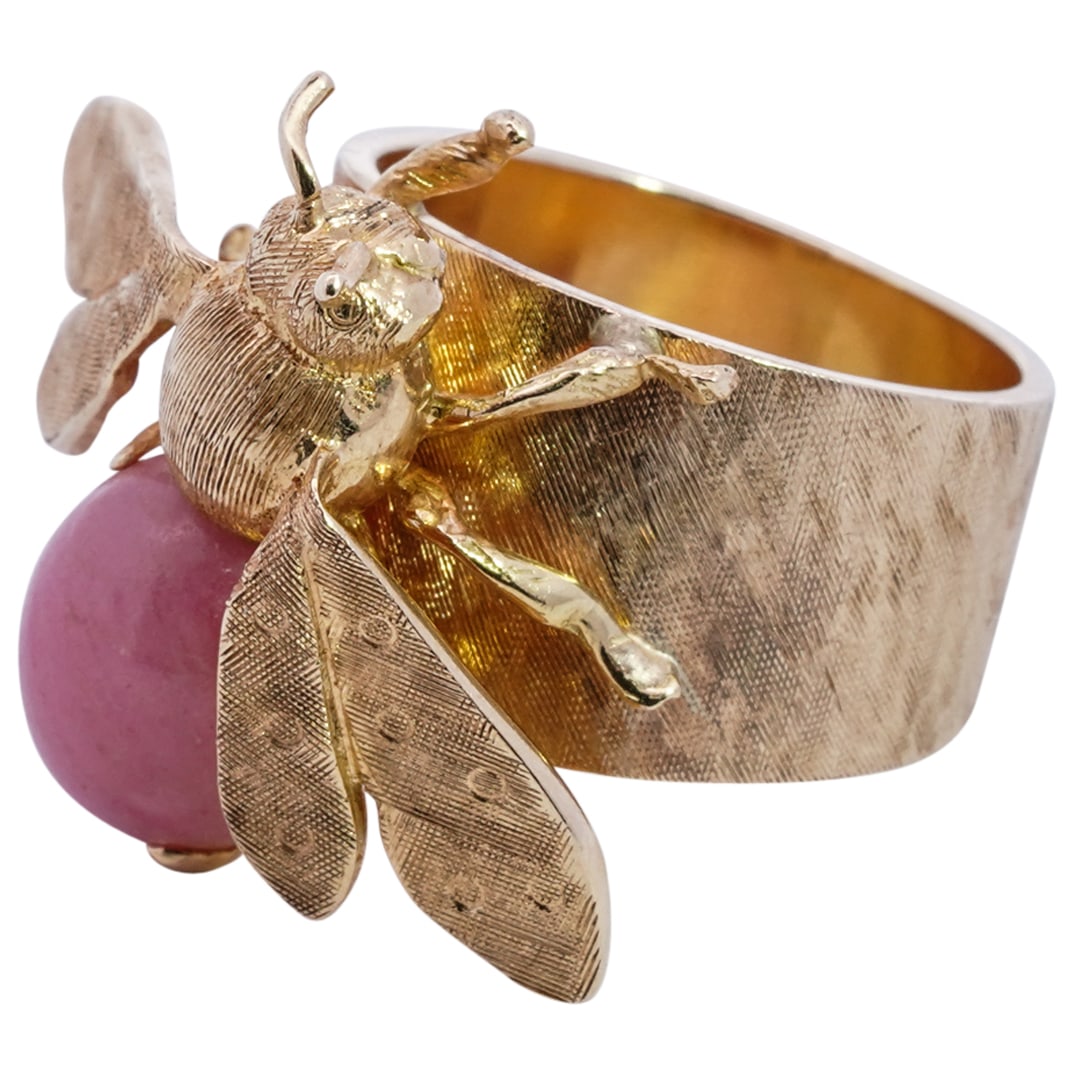 Vintage 14k Gold and Jasper Bee Ring: DESCRIPTION: A Vintage 14k yellow gold ring features a wide band decorated with a bee motif setting, inset with a pink Jasper cabochon. Stamped along the inner band "14k". Total Weight: 14.9 Grams (9.