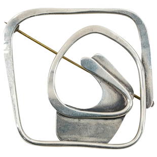 Art Smith Vintage Abstract Sterling Silver Brooch: DESCRIPTION: Art Smith vintage sterling silver brooch featuring abstract design. Marked "Sterling" and "Art Smith" on verso. Total weight: 14 g. CIRCA: Mid 20th Century ORIGIN: American DIMENSIONS: W: