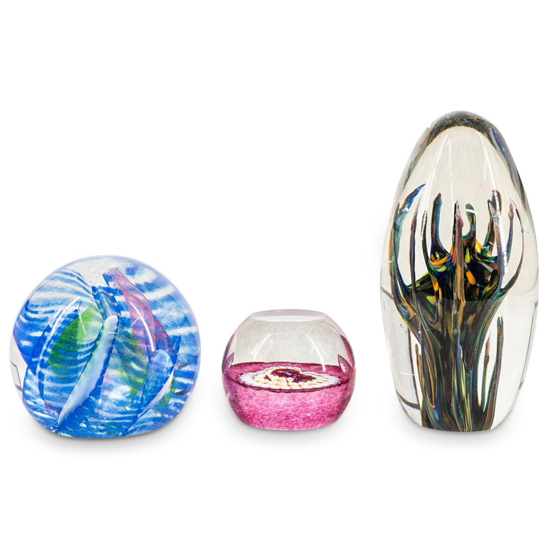 (3 Pc) Scottish Studio Art Glass Paperweights (1 of 9)