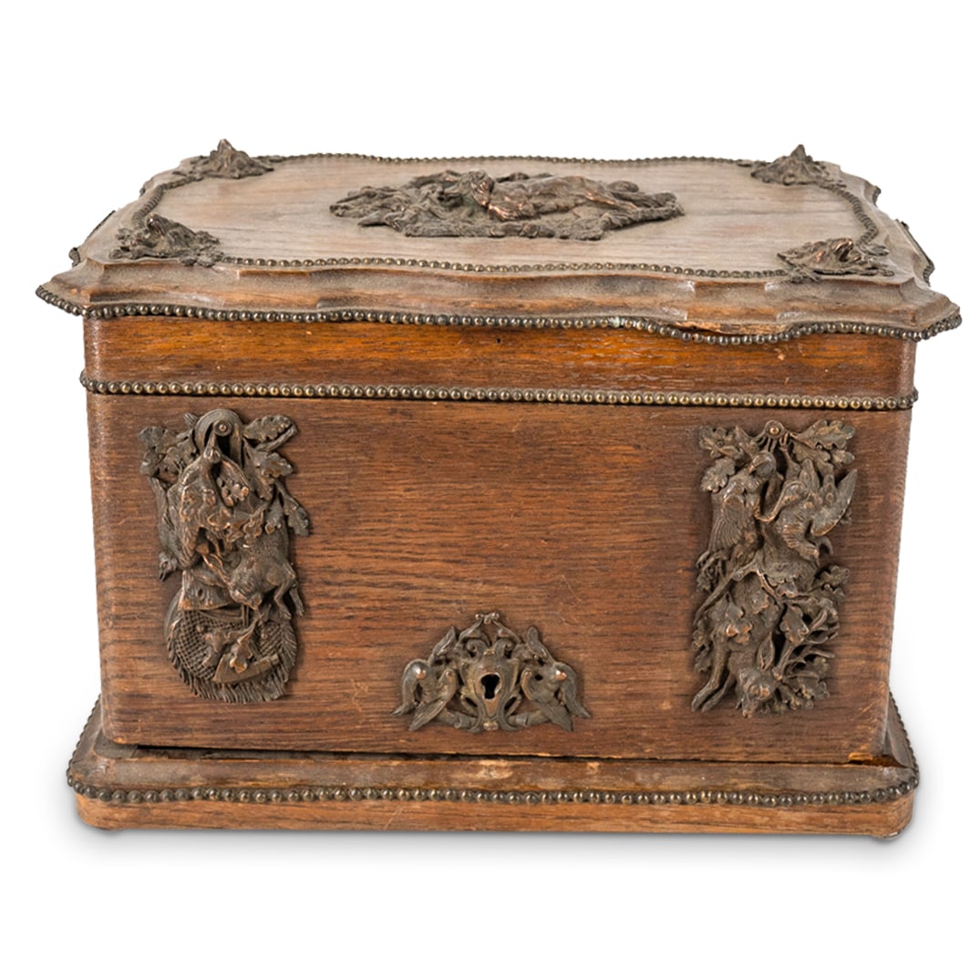 Antique Carved Wood Hunter's Cigar Box (1 of 7)