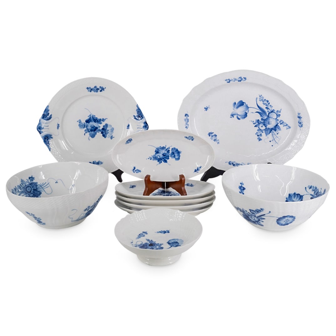 (10 Pc) Royal Copenhagen "Blue Flowers" Assorted Serving Plates (1 of 11)