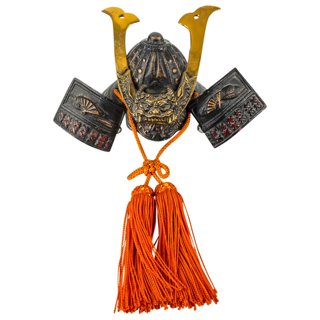 Miniature Samurai Kabuto Helmet (1 of 5)