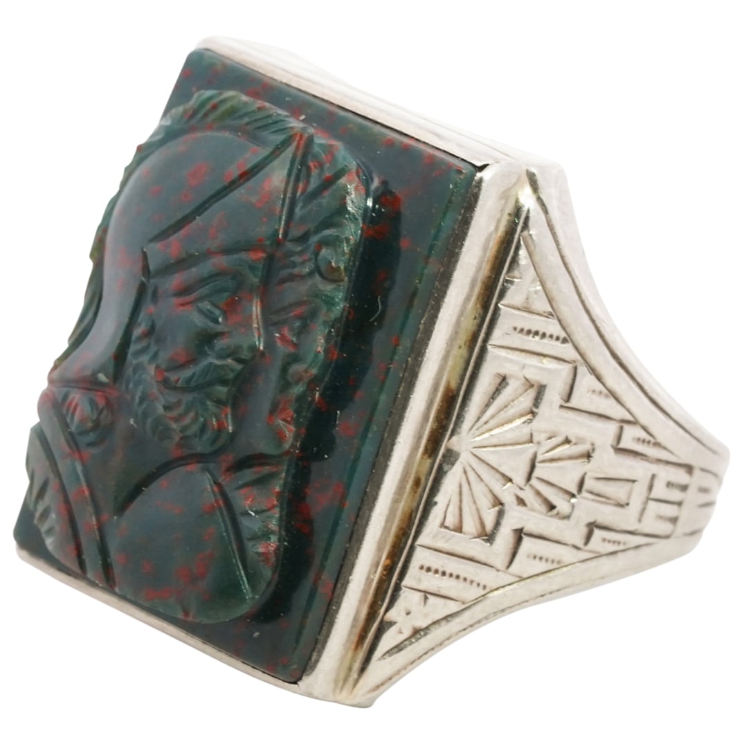 Vintage 10k Gold and Blood Stone Intaglio Ring (1 of 5)