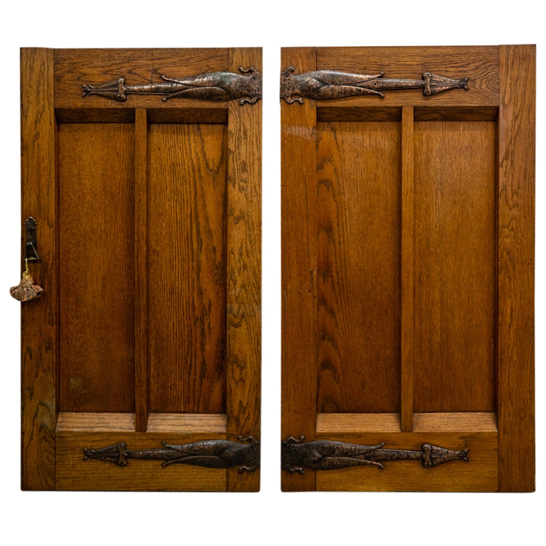 Pair Antique Arts & Crafts Oak Cabinet Doors (1 of 5)