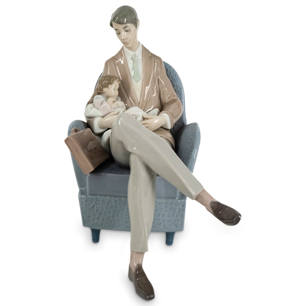 Lladro "Daddy's Blessing" Porcelain Sculpture (1 of 5)