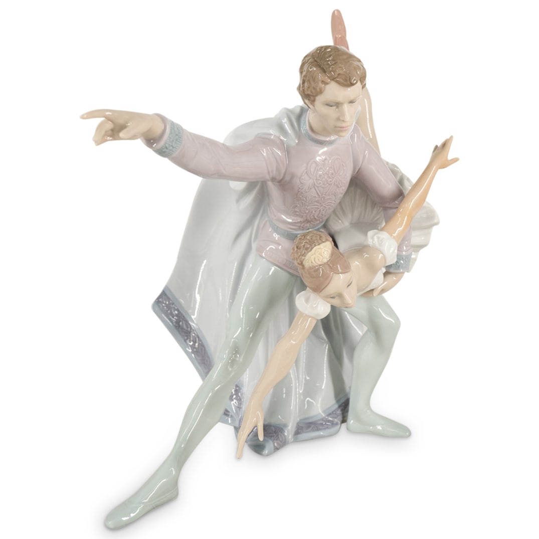 Lladro "Pas A Deux" Glazed Porcelain Group Figurine (1 of 7)