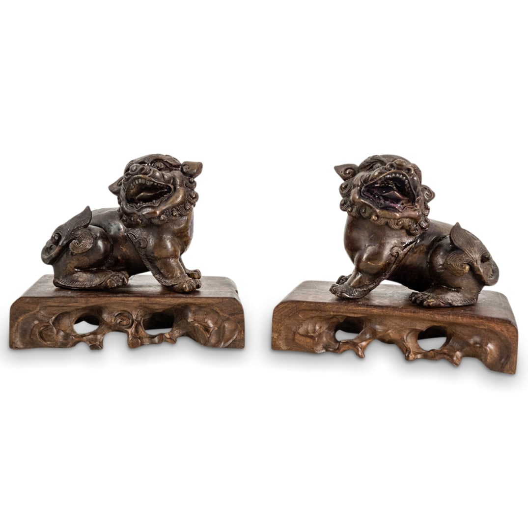 (2 Pc) Vintage Chinese Metal Foo Dogs Statues (1 of 5)