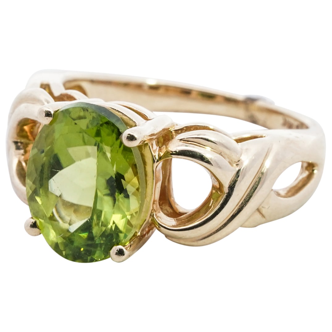 14k gold and Peridot Ring (1 of 4)