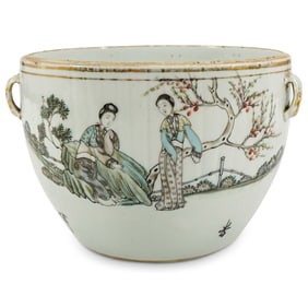 Antique Chinese Famille Rose Porcelain Bowl