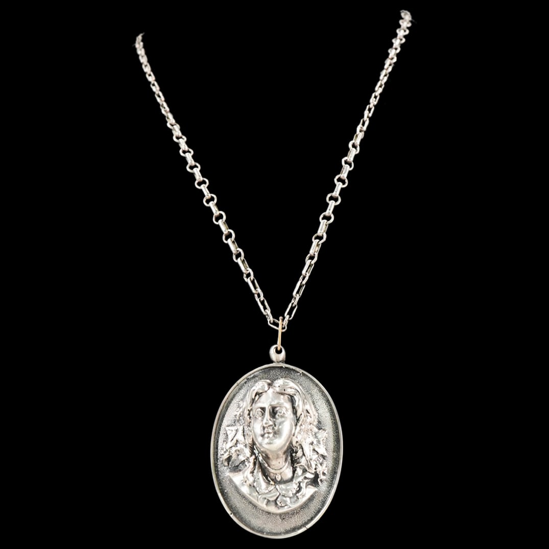 Sterling Silver Repousse Cameo Portrait Necklace W/ Diamond Eyes (1 of 6)