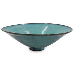 Edwin Mary Scheier Pottery Serving Bowl: DESCRIPTION: Hand-crafted pottery stoneware ceramic serving bowl by mid-century modern masters, Edwin and Mary Scheier. With curved form, wide rim and footed base. In warm soft blue glaze coloring and