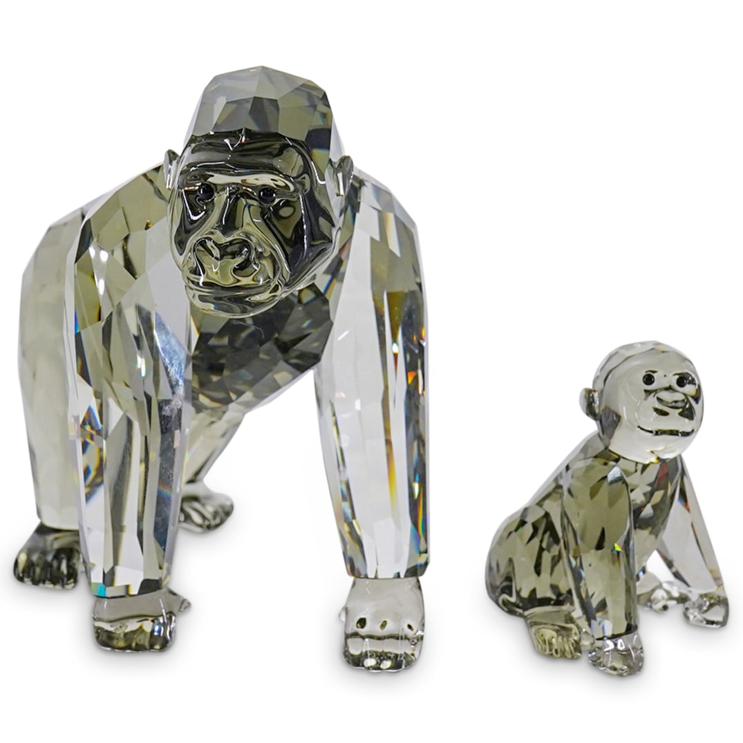 Swarovski Collectors Society "Gorillas" 2009 SCS Crystal Figurines: DESCRIPTION: Swarovski Crystal "Gorillas" 2009 Annual Edition SCS Members Collector Figurines. Includes a pair of Gorillas. From the Endangered Wildlife series. 2009 Swarovski Collectors Society Figur