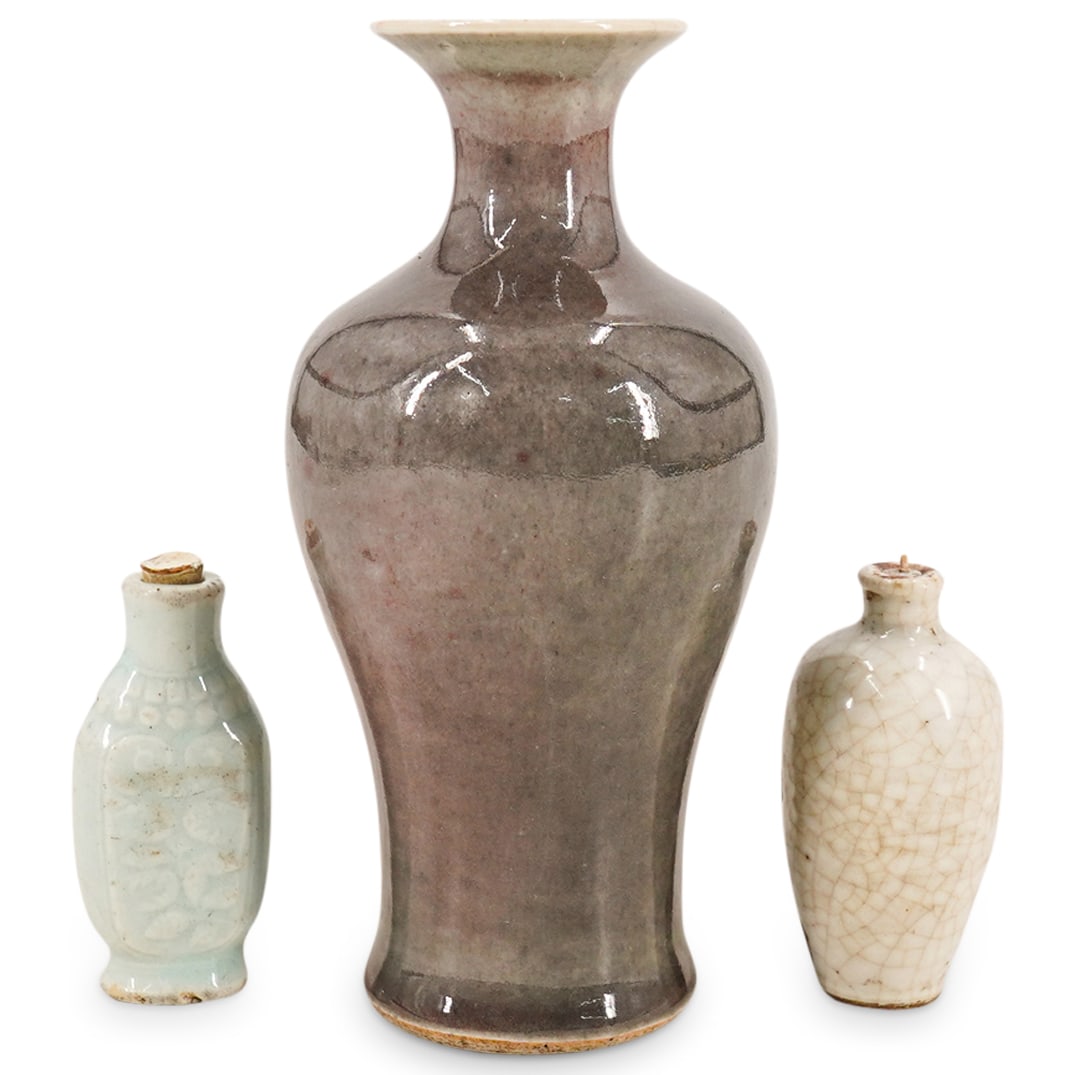 (3 Pc) Group of Chinese Porcelain Items (1 of 16)