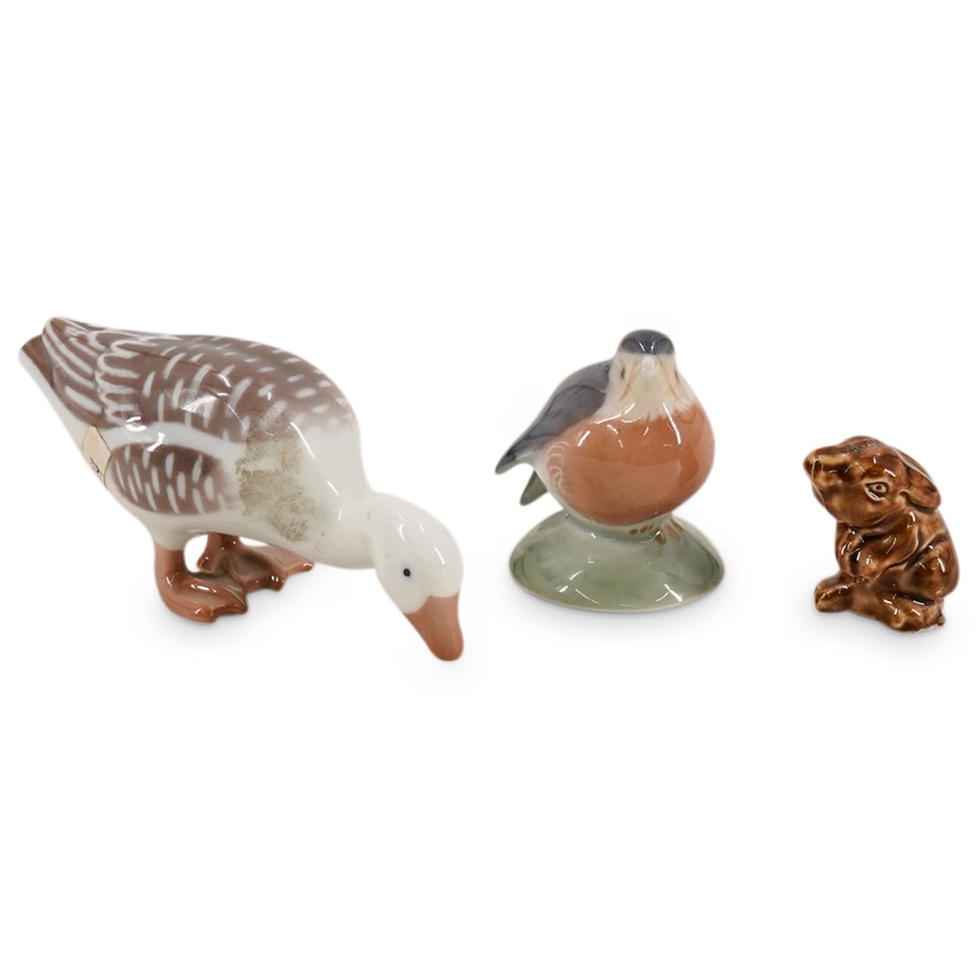 (3 Pc) Miniature Animal Porcelain Figurines Grouping. (1 of 15)
