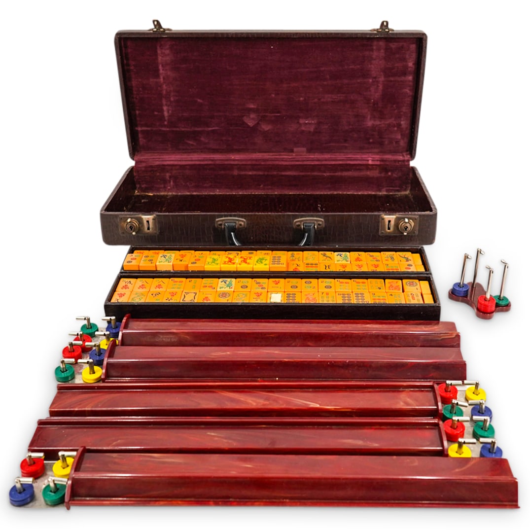 Vintage Mahjong Set (1 of 10)