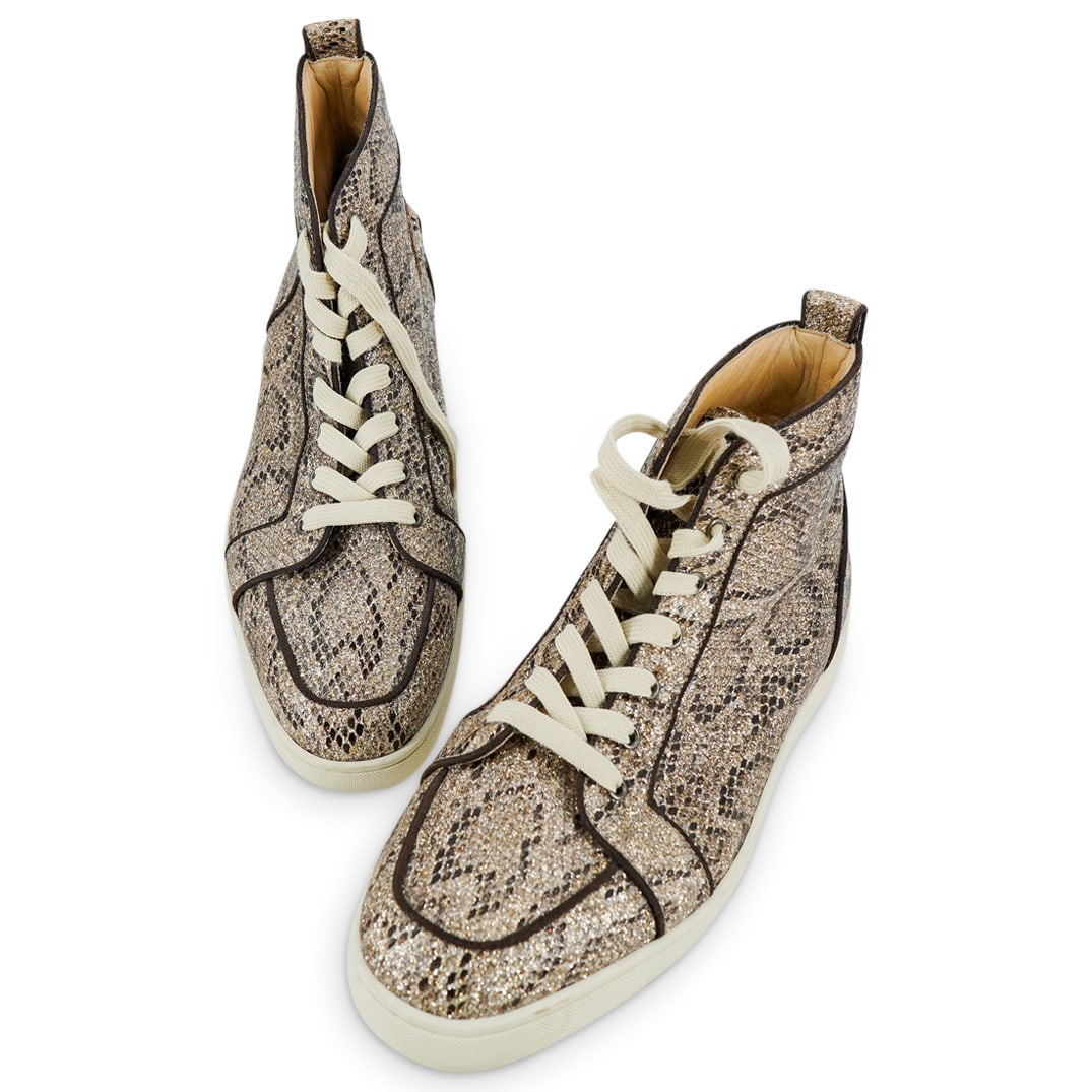 Vintage Christian Louboutin Glitter Ever Gondoliere Orlato Flat Sneaker: DESCRIPTION: Vintage Christian Louboutin glitter Ever Gondoliere Orlato Flat sneakers These men's gold glitter high top sneakers feature a snakeskin effect, a leather interior, round toe with white ru
