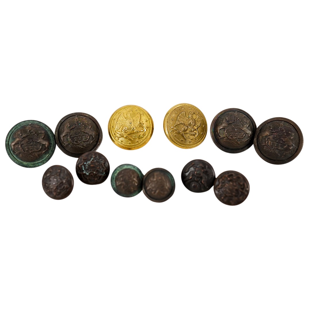 (12) American Eagle bronze/brass buttons (1 of 8)