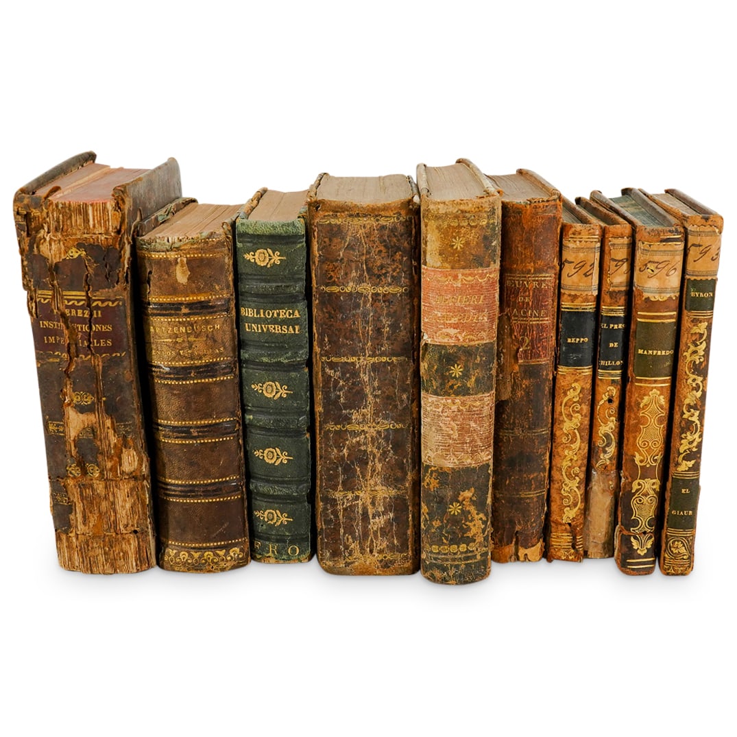 (10 Pc) Various Small Books In Spanish, French, Latin, And Italian (1 of 10)