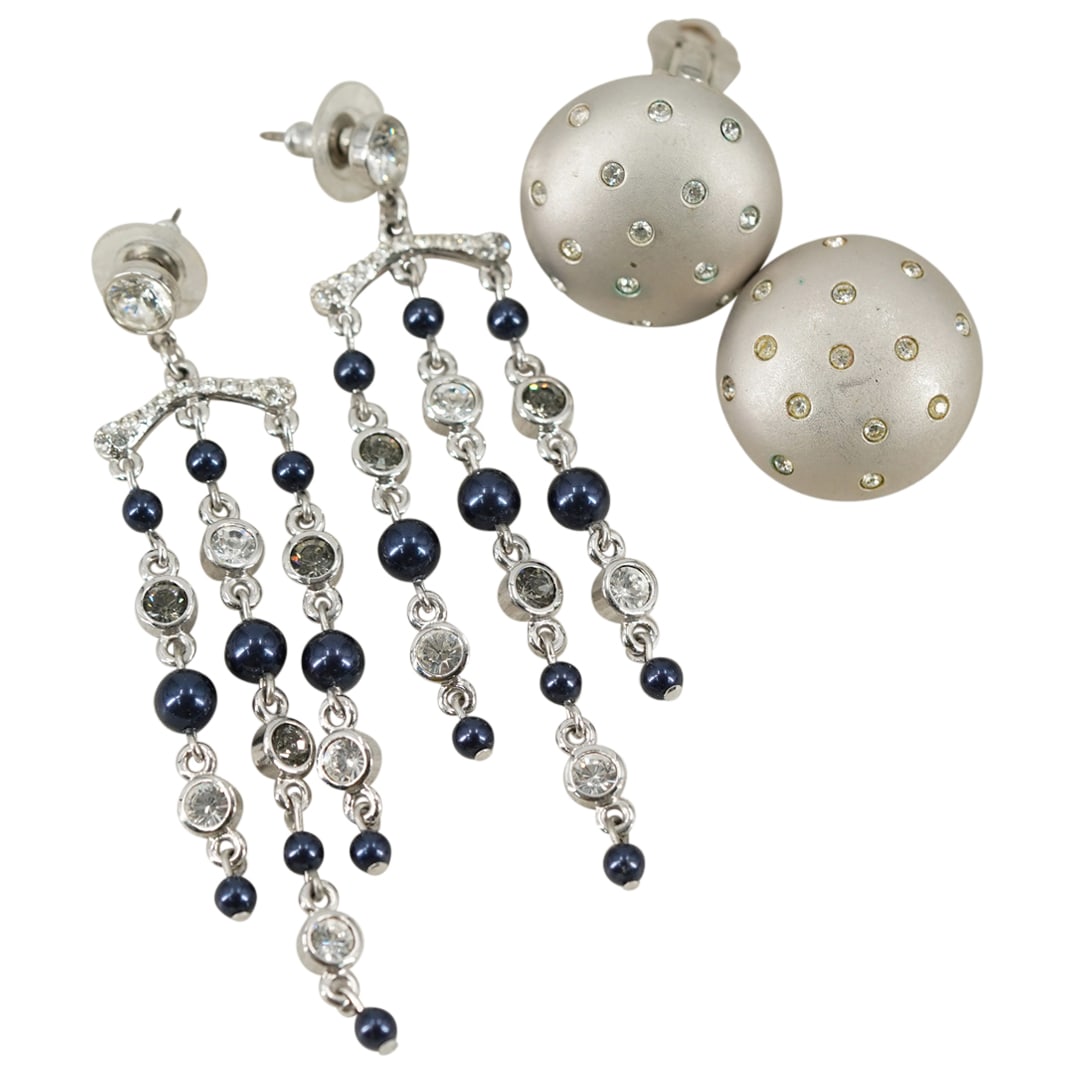 (2 Pc) Vintage Swarovski Costume Jewelry Earrings Grouping (1 of 8)