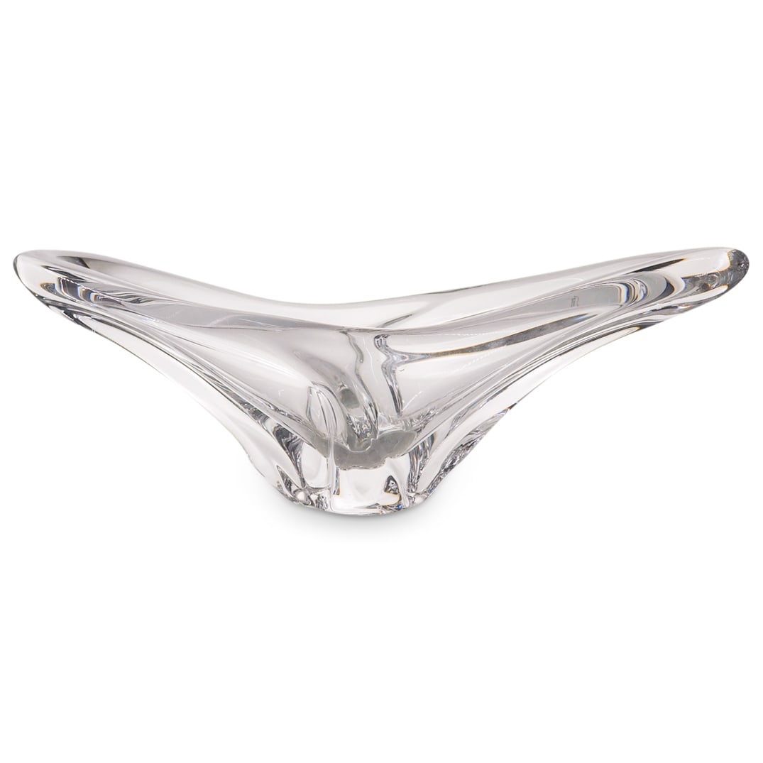 Daum Crystal Centerpiece Bowl: DESCRIPTION: Daum crystal centerpiece bowl with flared clear design. Engraved signature: 'Daum, France' CIRCA: 20th Cent. ORIGIN: France DIMENSIONS: H: 5.5" x Dia: 15.5" CONDITION: Slight scuffing in