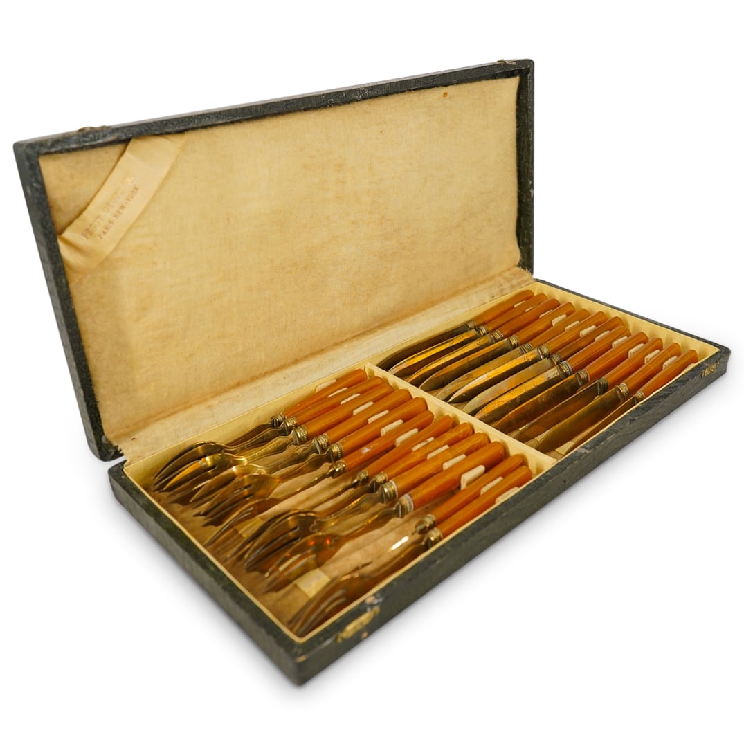 Fish Knife and Fork Set with Fitted Box (1 of 7)