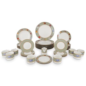 (42 Pc) Sasaki "Ravenna" Porcelain Set