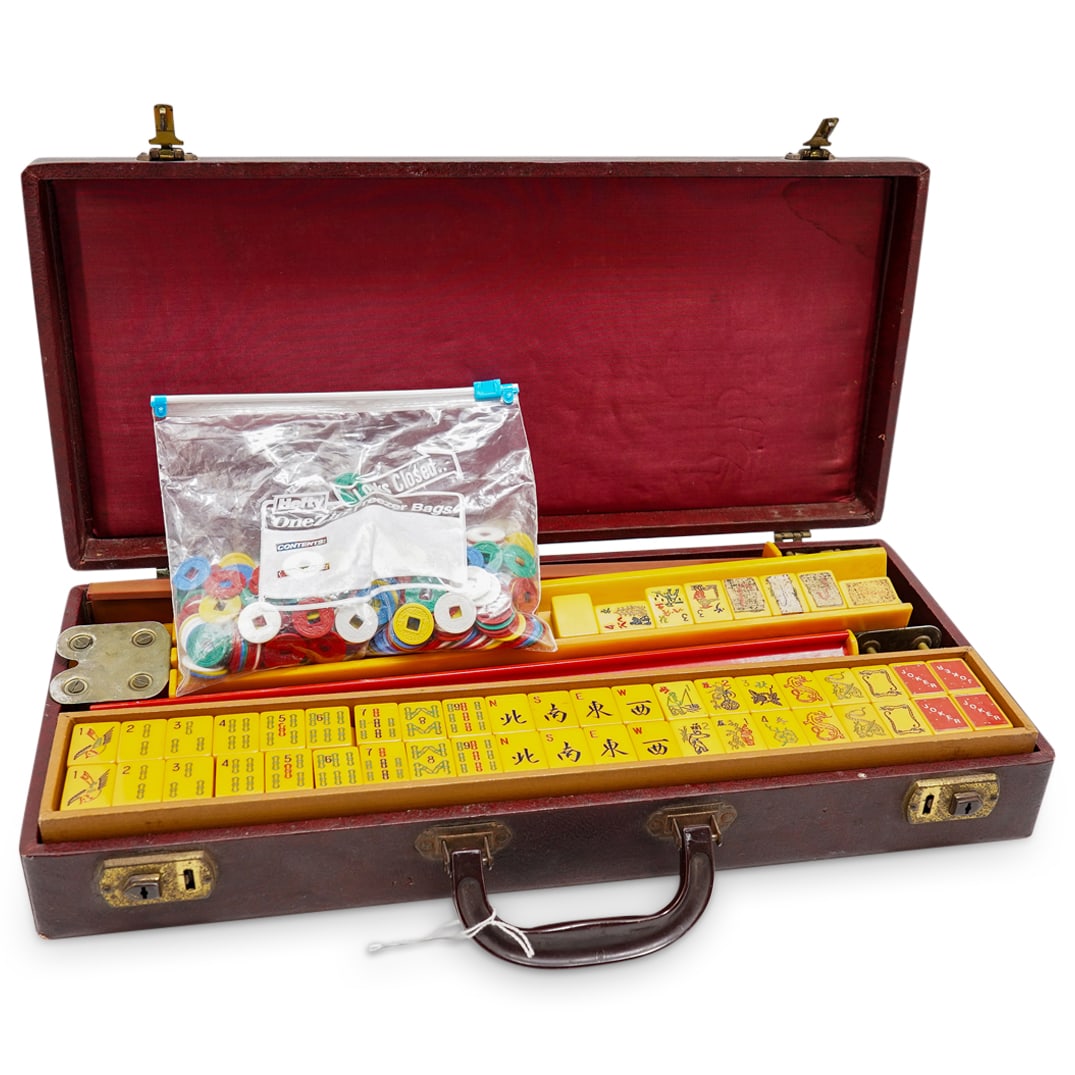 Vintage Mahjong Set (1 of 9)