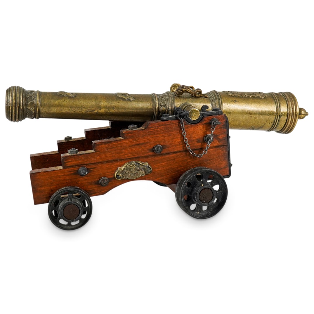 Ornate "El Tigre" Castle Of San Cristobal Scale Model Cannon (1 of 14)