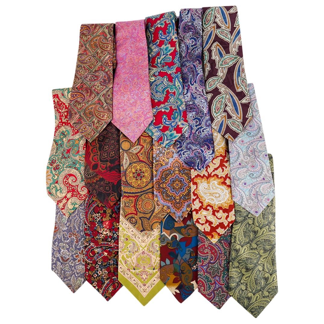 (17 Pc) Vintage Paisley Patterned Necktie Assorted Grouping Collection (1 of 8)