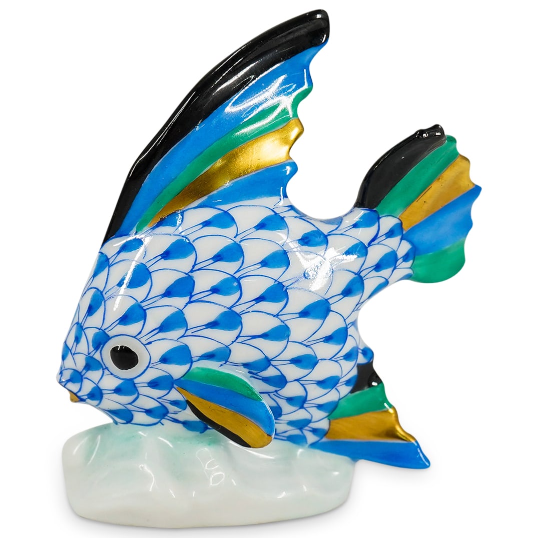 Herend Porcelain Blue Fishnet Tropical Fish Figurine (1 of 5)