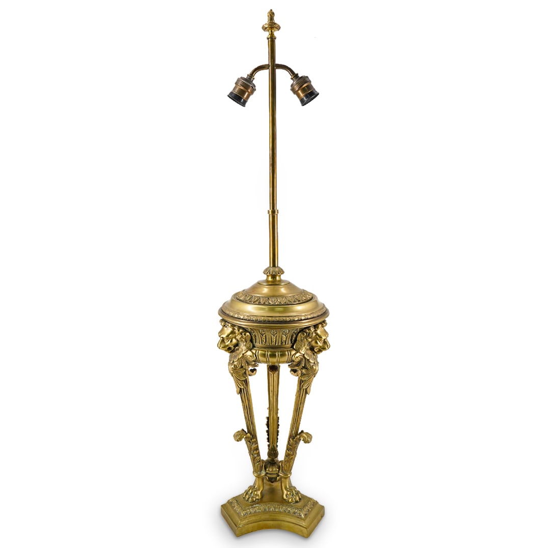 Continental Bronze Lion Table Lamp (1 of 19)