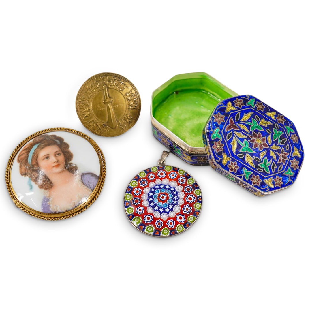 (4 Pc) Antique Jewelry And Snuff Box (1 of 19)