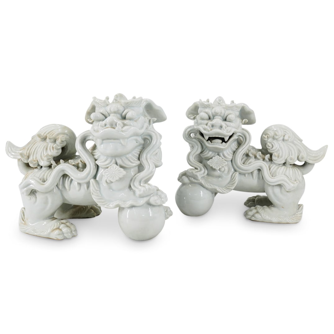 (2 Pc) Chinese Blanc De Chine Porcelain White Foo Dogs Sculptures (1 of 11)