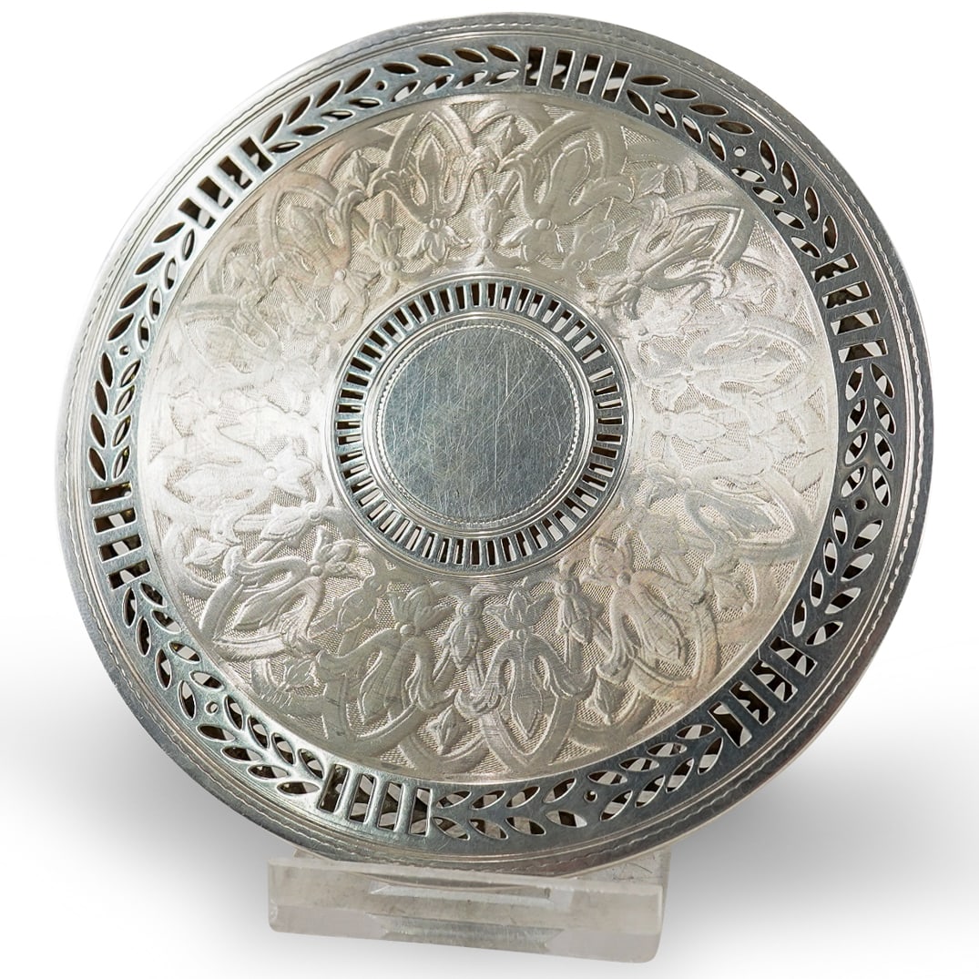 Large Tiffany & Co. Sterling Silver Vinaigrette (1 of 7)