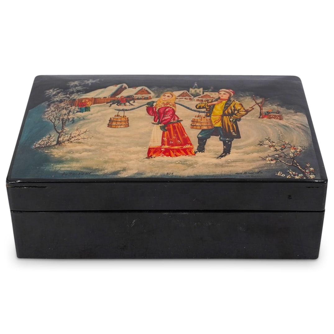 Vintage Russian Pegockuho Hand Painted Lacquered Tea Box (1 of 7)