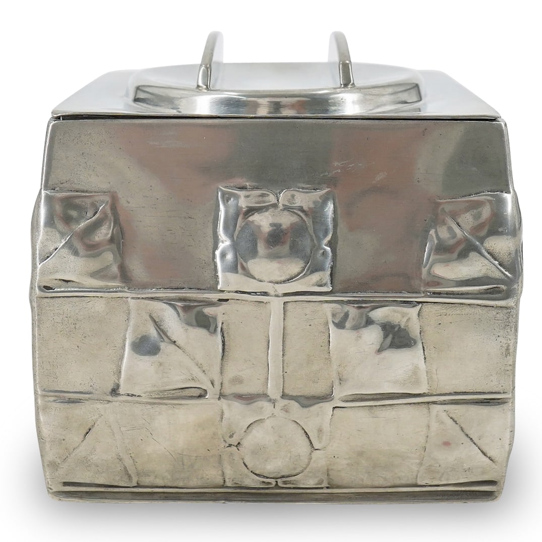 Archibald Knox For Liberty & Co. Tudric Pewter Biscuit Box (1 of 10)