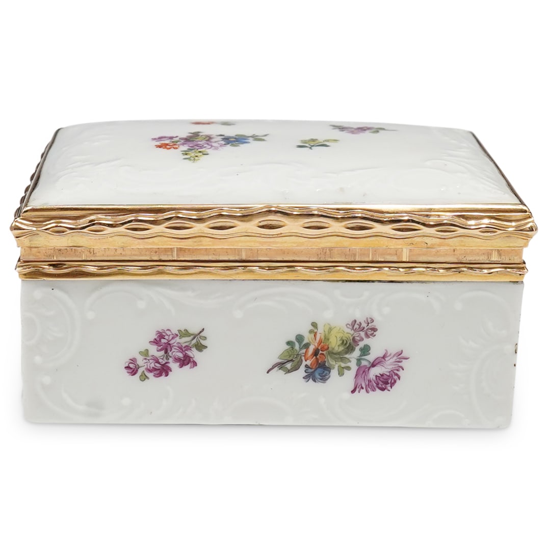 Cased 14k Gold Mounted Porcelain Snuff Box (1 of 14)