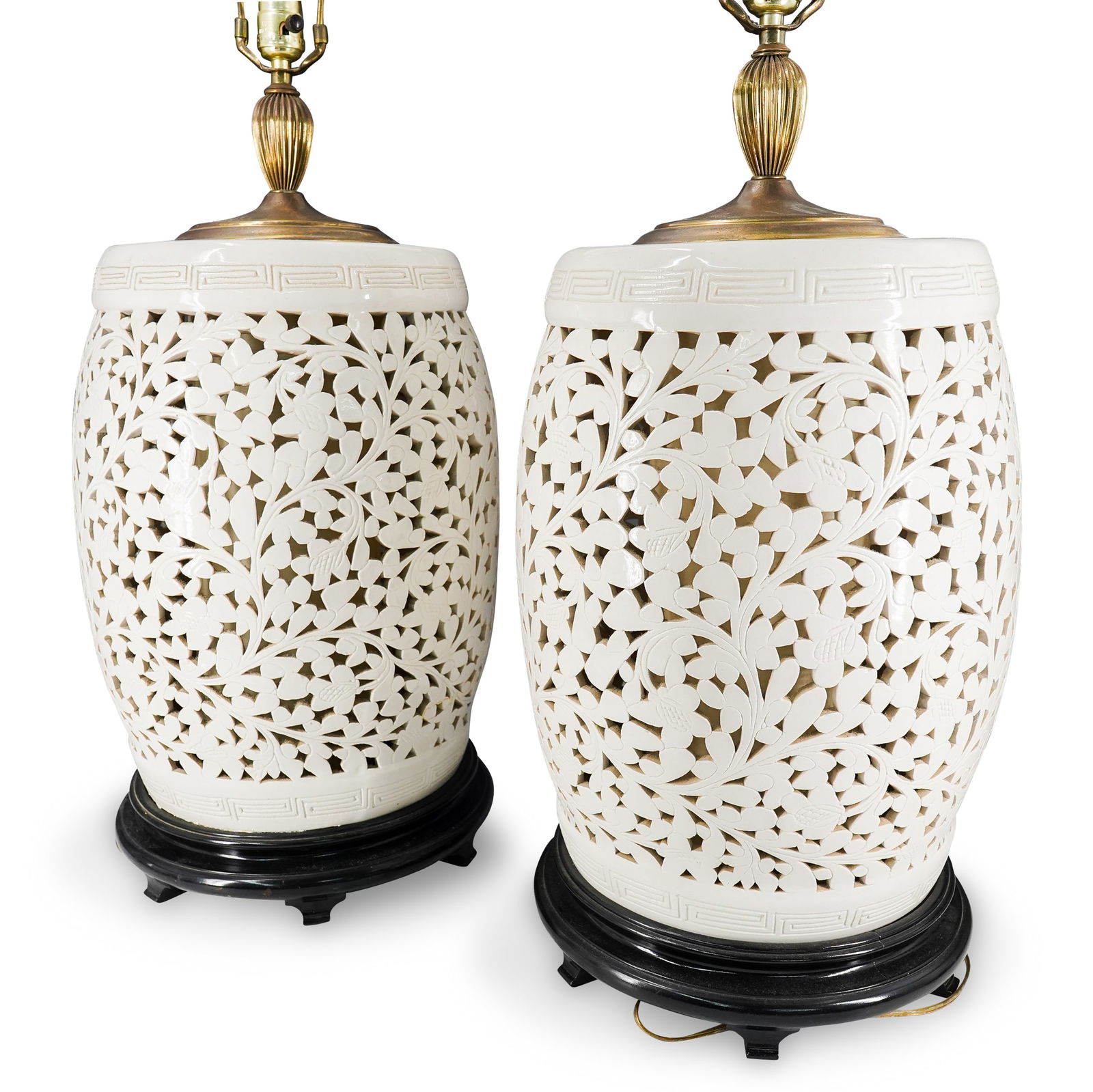 Pair Chinese Blanc De Chine Porcelain Garden Stool Table Lamps (1 of 15)